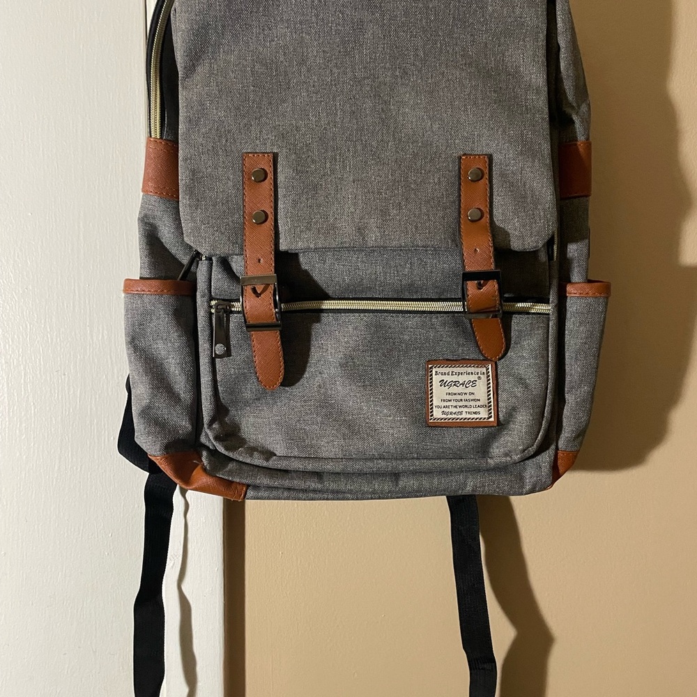 UGRACE Gray Backpack - Picture 3 of 3